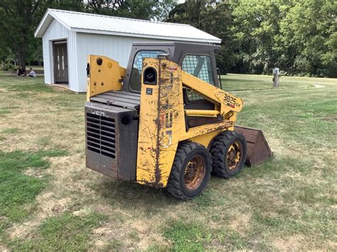 Used Gehl 3825SX Skid Steers for Sale 